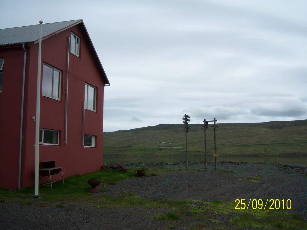 Tangahus Guesthouse Bortheyri Exteriör bild